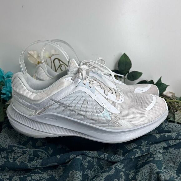 Nike Quest 5 Road Running Athletic Shoes Women's Sz 10 White Lightweight Tennis - Picture 9 of 14
